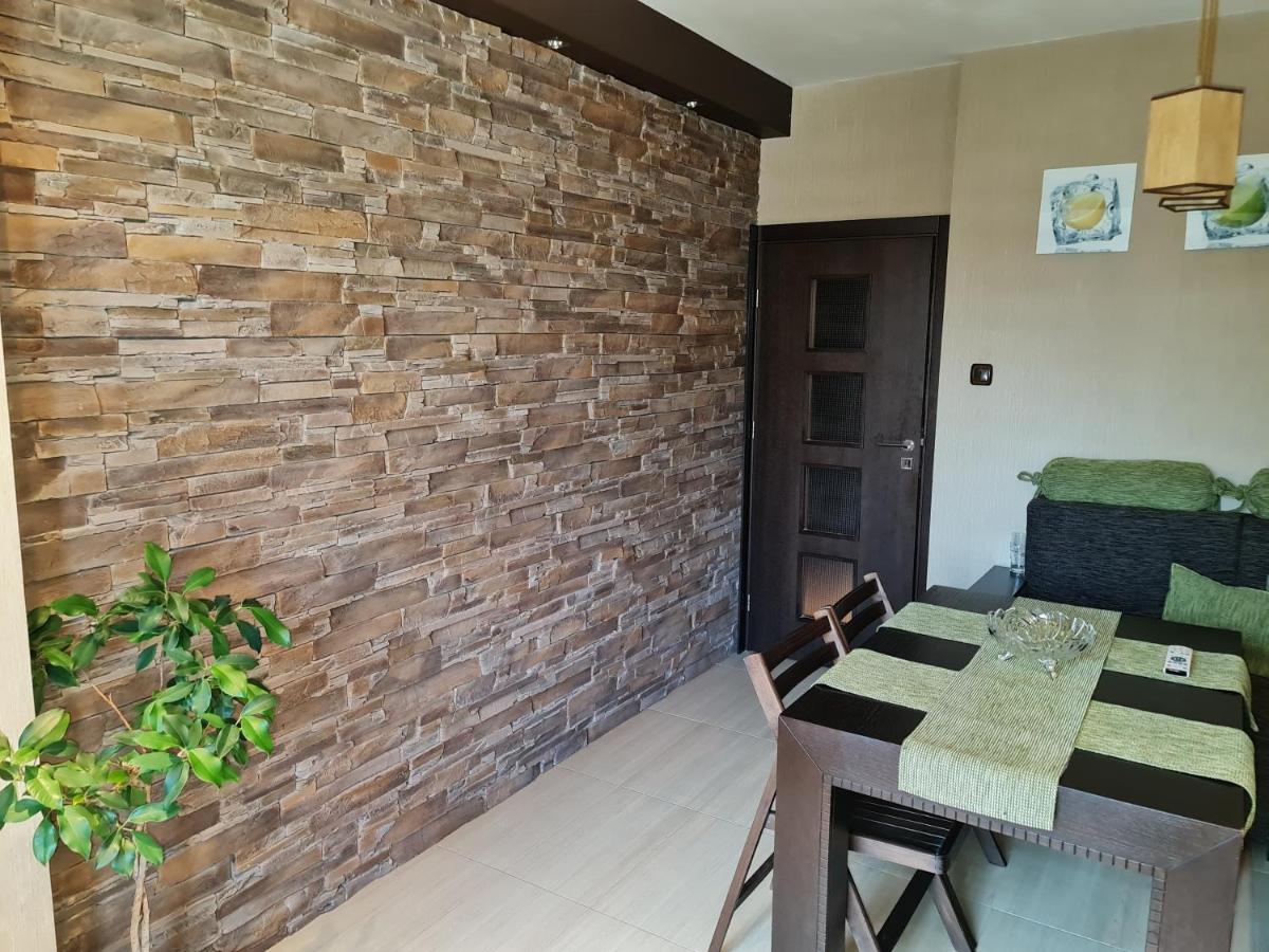 Gh Apartment Vratza Vratsa Exteriör bild